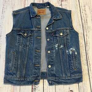 Vintage Levi's Red Tab Denim Biker Grunge Trucker Western Mens Vest-S